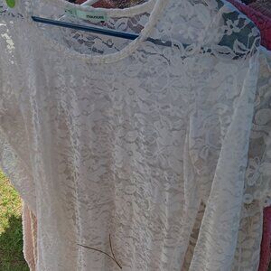 Long sleeve lace top